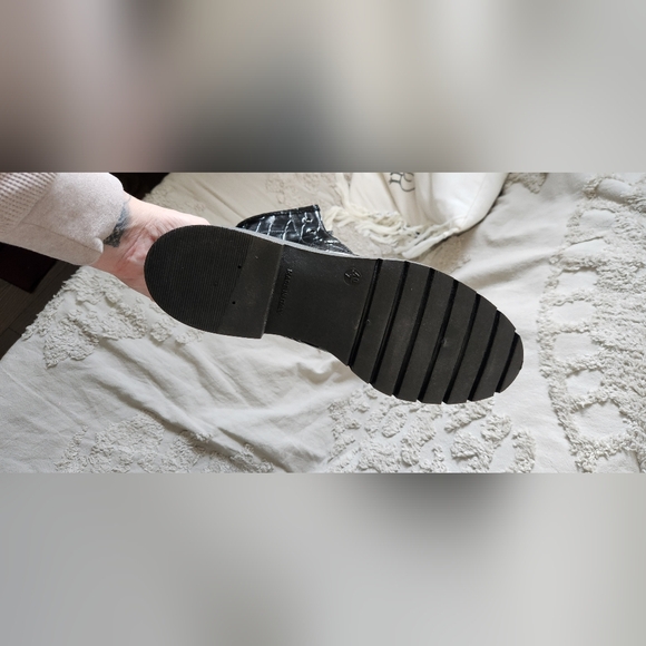 New Topshop boots - Picture 3 of 4